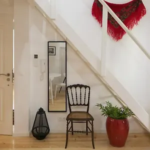 Central Mezzanine Studio Lisboa